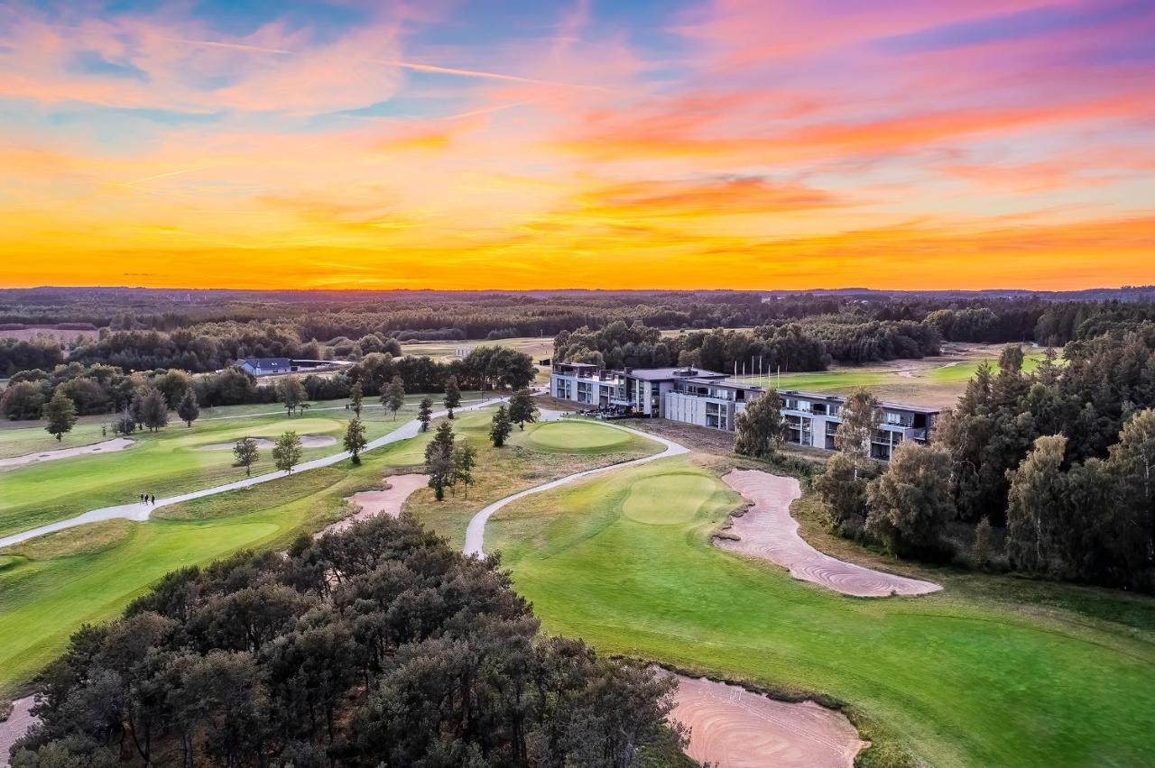 Luebker Golf Resort Nimtofte Bagian luar foto